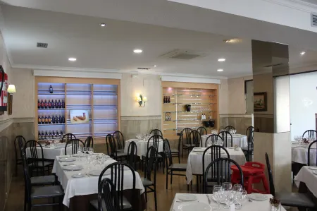 Hotel Las Canteras Отели в г. Торренуэва