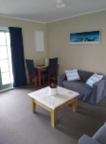 Centrally located cottage in quiet location