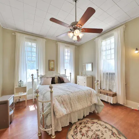 The Lancaster Manor B&B
