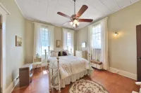 The Lancaster Manor B&B Hotels in Gainesville