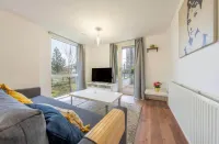 LuxuryStayLong Sleeps6 FreeParking FreeGym Terrace