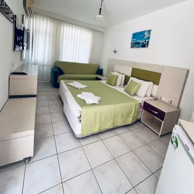 Derya Motel Các khách sạn gần Cảng Side Harbor