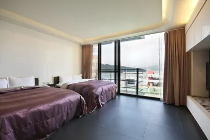 南投日月潭山中湖觀湖旅店