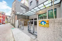 Chikan Fun Guesthouse 永康忠孝運動公園周辺のホテル