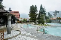 Rainbow Hotel - Rooftop Pools
