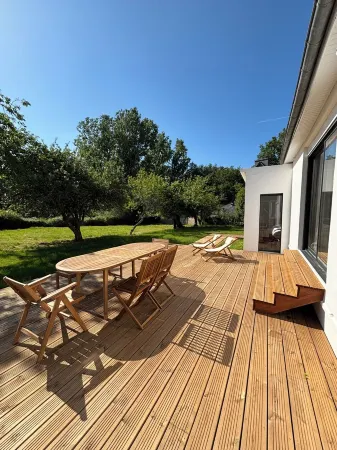 Bright house, quiet and well located (10min from beaches, Carnac, Quiberon.