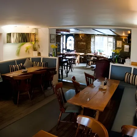 The Crooked Inn