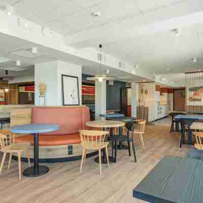 Kyriad Dax - Saint-Paul-les-Dax Dining/Meeting Rooms