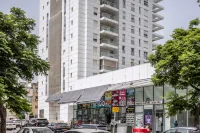 Netanya Seaside High-Rise Apartment by Sea N' Rent