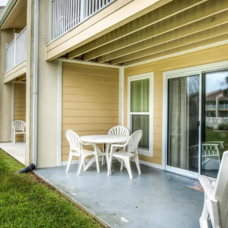 2 C, Three Bedroom Townhome