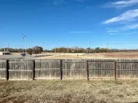 Nice 3 BDR 2 Bth house+Garage+Fenced backyard