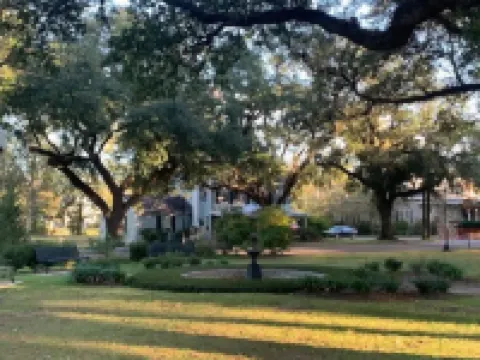 Cozy Apartment Located in Downtown Laurel Hoteles en Laurel