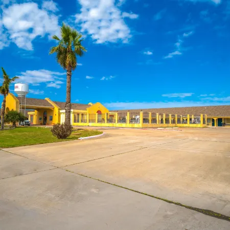 Aransas Bay Inn & Suites Corpus Christi by OYO