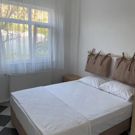 AĞA KONUK EVİ