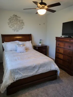 Spacious 3 BR Residential Home Near Downtown Denver & Boulder