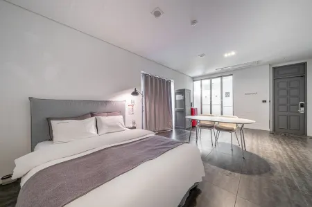 AMI Boutique Hotel Отели рядом с достопримечательностью «Kyung Hee University Hyejung Museum»