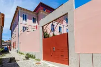 Porto Loft Living Hotels near Cemetery of Prado do Repouso
