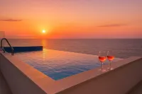 SeaRock Suites Hotels in Byblos