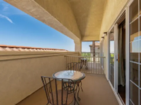 ベストウェスタン プラス ジョン ジェイ イン & スイーツ パームデールのホテル