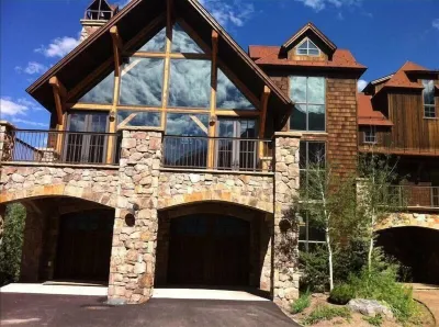 East End 5BR luxury home w/ Views, Home Theater Rm, HOT TUB & Amenities GALORE! Hotels near Telluride Regional Airport