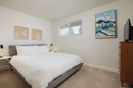 10min to Downtown Bend Chic 2bdr