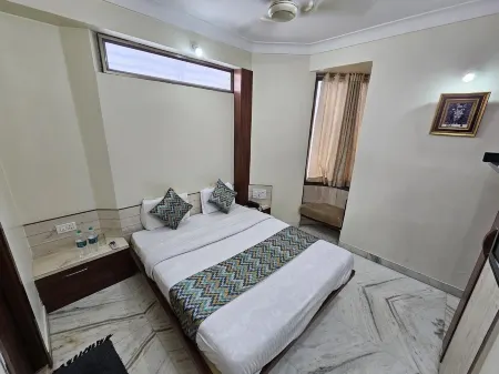 Hotel Shri Vithalesh Отели рядом с достопримечательностью «View Point at Temple Wall»