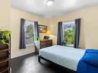 Bunk & Brew Historic Lucas House - Hostel Hotels in Bend