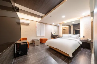 Ansan Apple Hotels near Ansan Botanical Garden