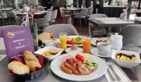 College Garden Hotel Hotels in der Nähe von Cube's M3