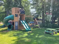 Laurentian Cabin at Pine Ridge Park Hotels in Petawawa