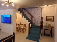 Charming townhouse surrounded by lush nature 350 meters from the beach.