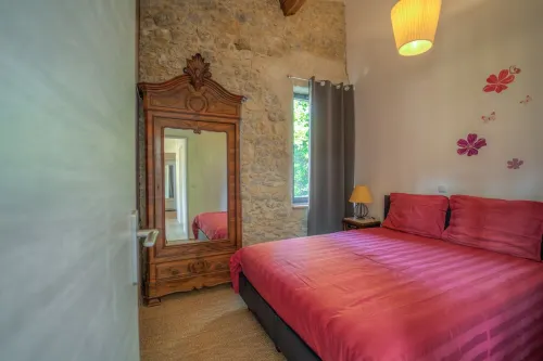 A 5 Min. de Carcassonne, Gîte -appart. du Troubadour Aznavour en Pleine Nature Hotels in Pennautier