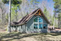 'northwood Tours Escape': Hot Tub & Lake Access! - 4-Star