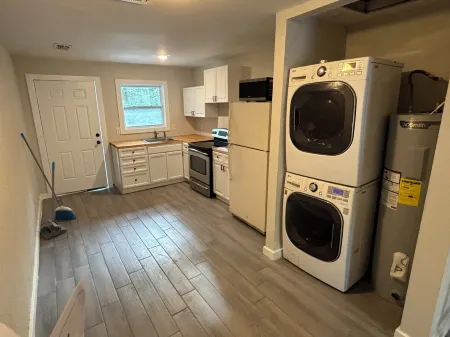 Centrally renovated apartment 3