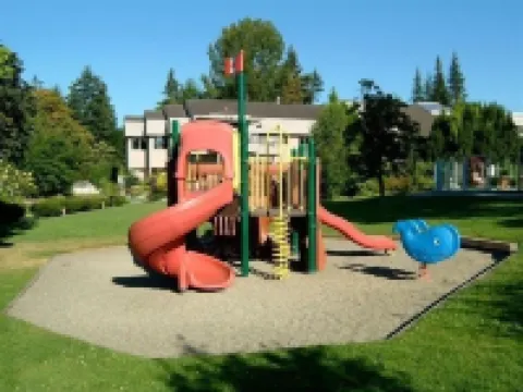 Oceanfront Nanoose Bay stunning views condo sleeps 6