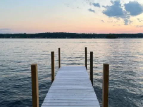 Beautiful Lake Winnipesaukee w/ Dock!