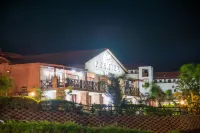 Tuscan Hotel Apartment 포트에드워드 호텔