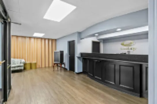 伊爾伯頓伊克諾旅館 埃爾伯特縣酒店