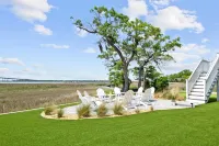 Waterfront Dock and Spectacular Sunset Views - Scenic Coastal Haven