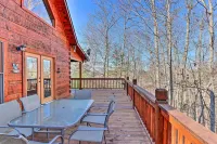 Wheelchair-Accessible Murphy Cabin w/ Fire Pit! - Homestays