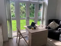 The Annex - Modern Studio Flat Các khách sạn ở Mold