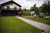 Chic Retreat in the Carpathians – Private Villa with Spa & Grill Hotels in Avrig