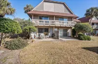 322 Capt John Fripp Villa - Oceanview Retreat on Fripp Island