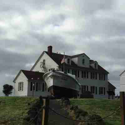 Romantic, Comfortable, Clean, New, Convenient, Bridge, Ocean View, Priced Right! Hotel Exterior