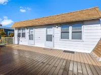 Couples retreat + Pets OK! Center of Town: Unit #2 Hotels in Brigantine