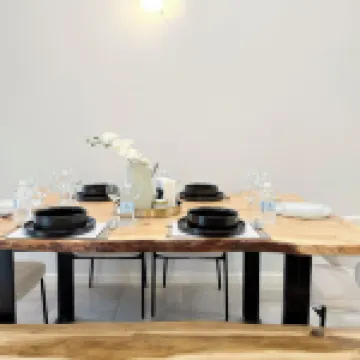 Messe Luxe Charming 2-bedroom apartment with WiFi, AC in amazing Victoria Falls