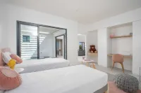 Luxury villa pool sea view 9 persons