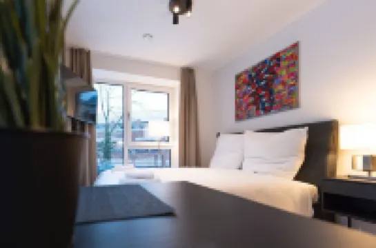 Apartment Max, urban, central and modern living.