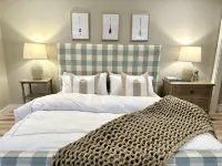 A Mackinac Island Cottage right on the golf course.