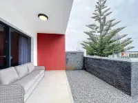 Blue Outlook Retreat by Atlantic Holiday